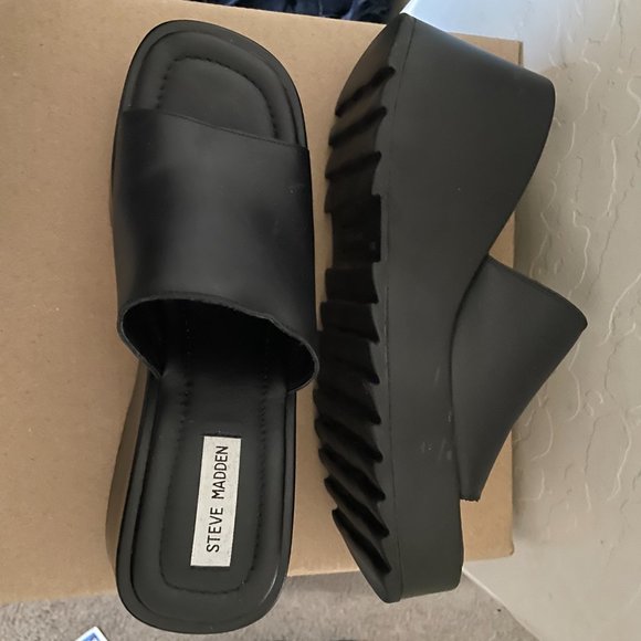 Steve Madden Pepe 30 - Picture 2 of 4